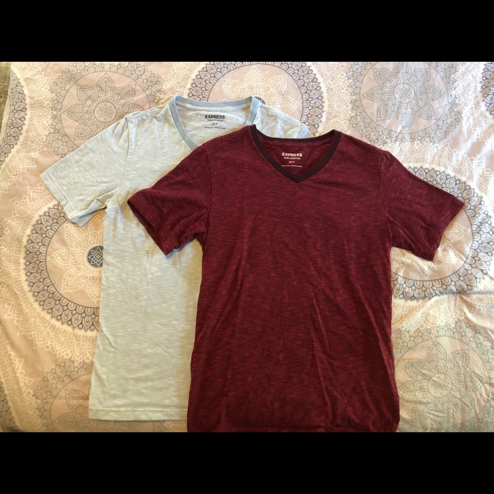 Express Men’s V-Neck